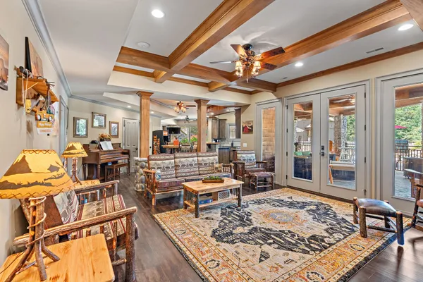 $2,899,000 | 6704 Highway 52 West, Lafayette, TN 37083