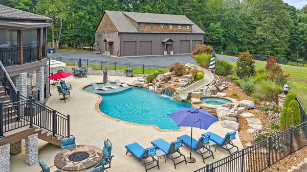 $2,899,000 | 6704 Highway 52 West, Lafayette, TN 37083