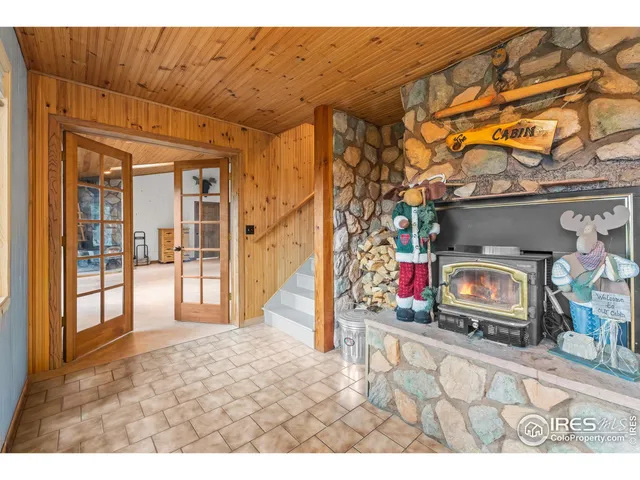 a view of parking area