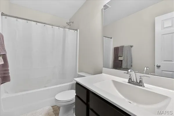 $479,000 | 122 Winter Wheat Trail, Pacific, MO 63069