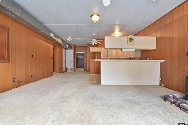 a view of a storage & utility room