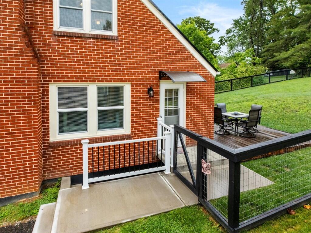 1202 Newbern Road Pulaski, VA 24301 - Photo 28 of 40 33-33
