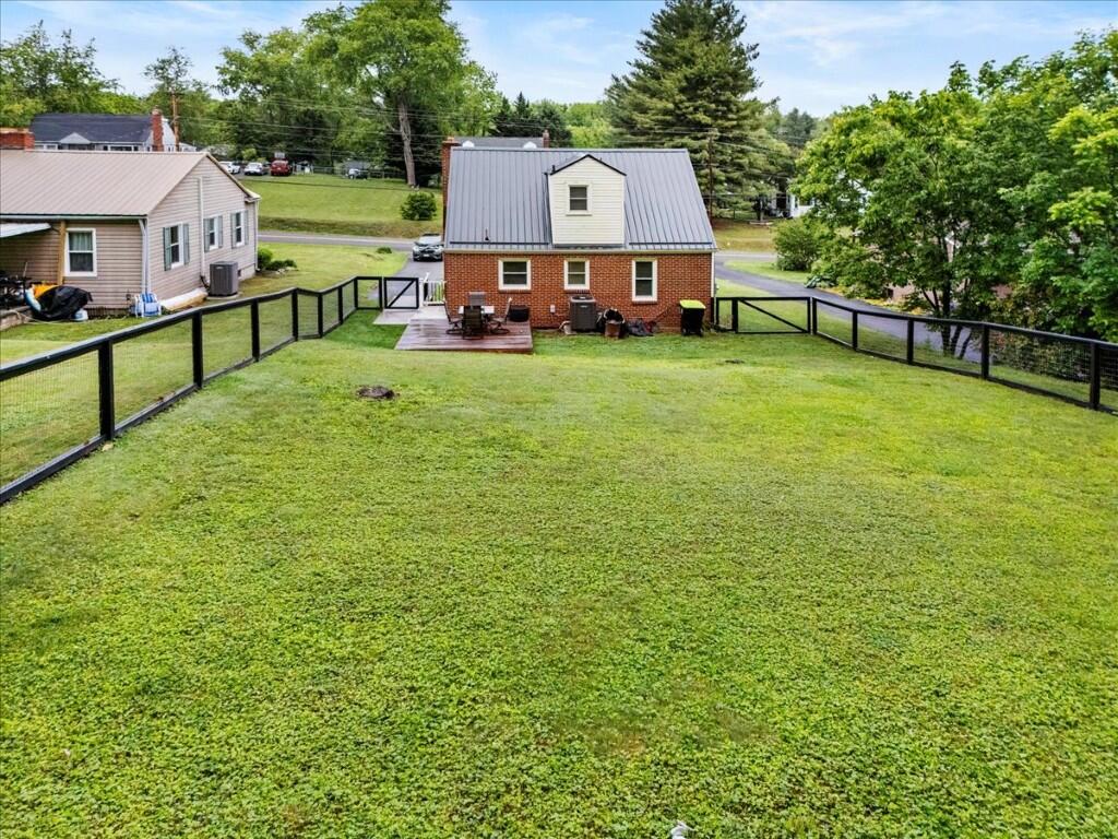 1202 Newbern Road Pulaski, VA 24301 - Photo 35 of 40 40-40