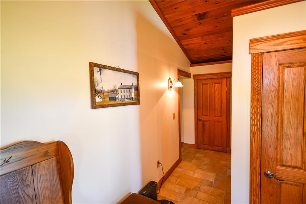 531 White Oak Road Rural Valley, PA 16249 - Photo 6 of 39 a view of a hallway with closet