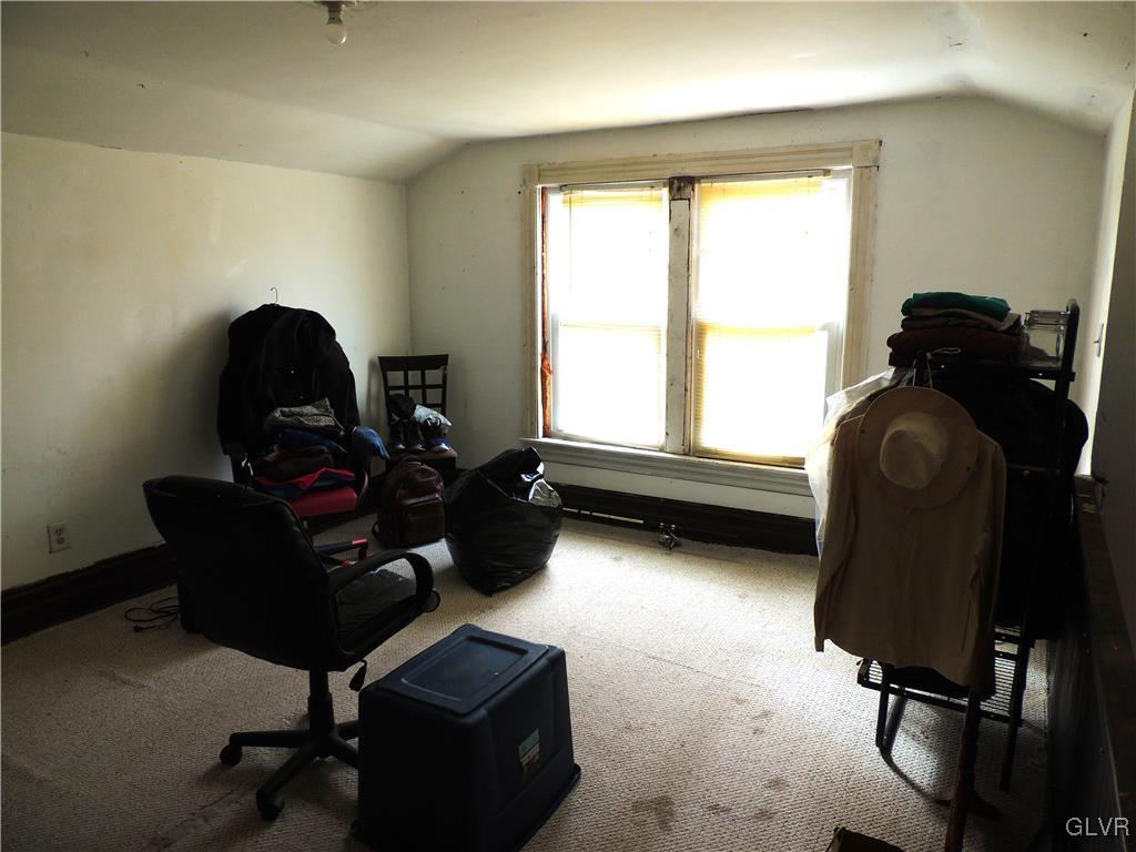 324 Spring Street Bethlehem, PA 18018 - Photo 8 of 10 Gallery Image 8