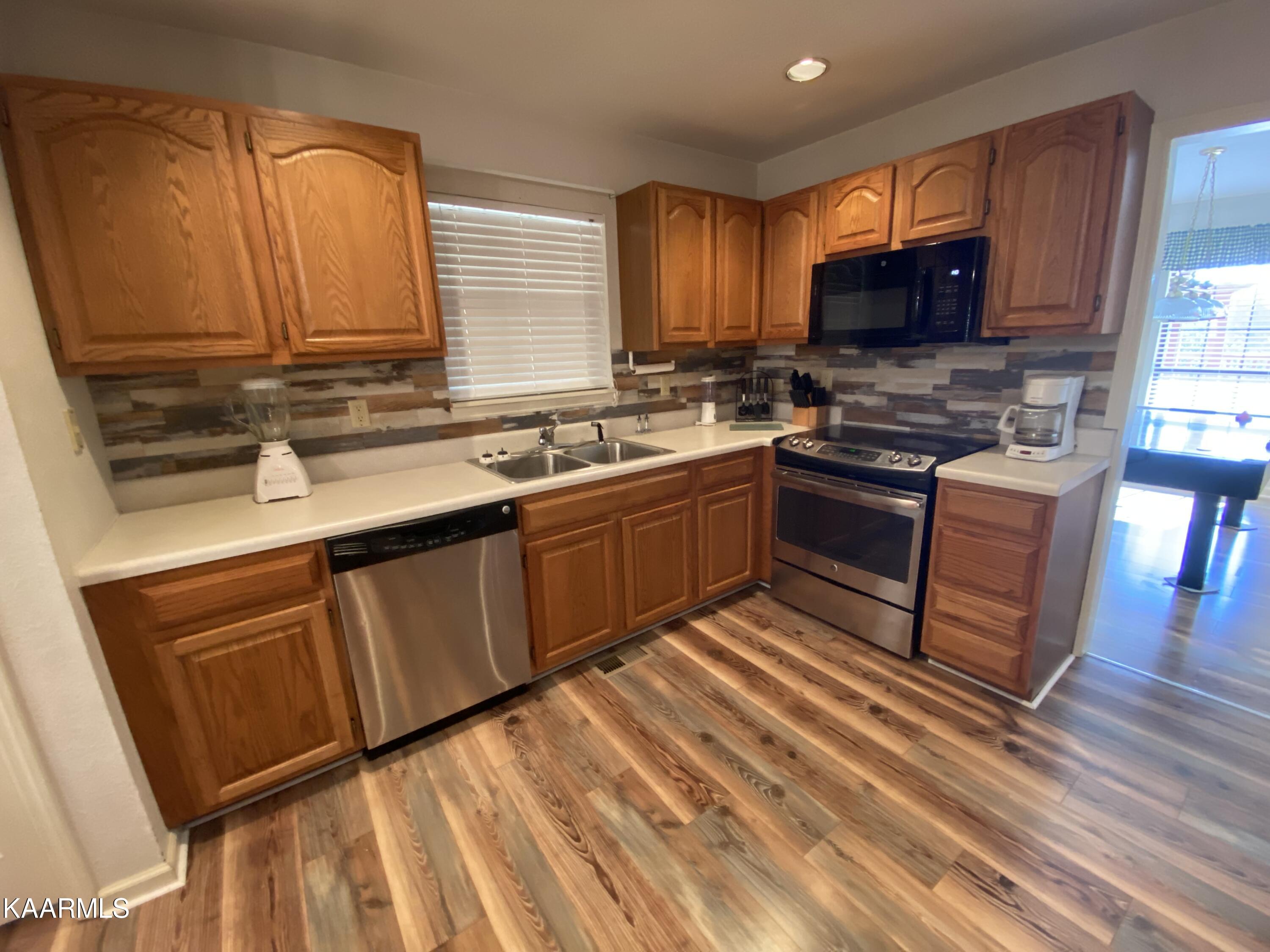 2059 Wicks Way Sevierville, TN 37876 - Photo 13 of 38 IMG-5014 (1)