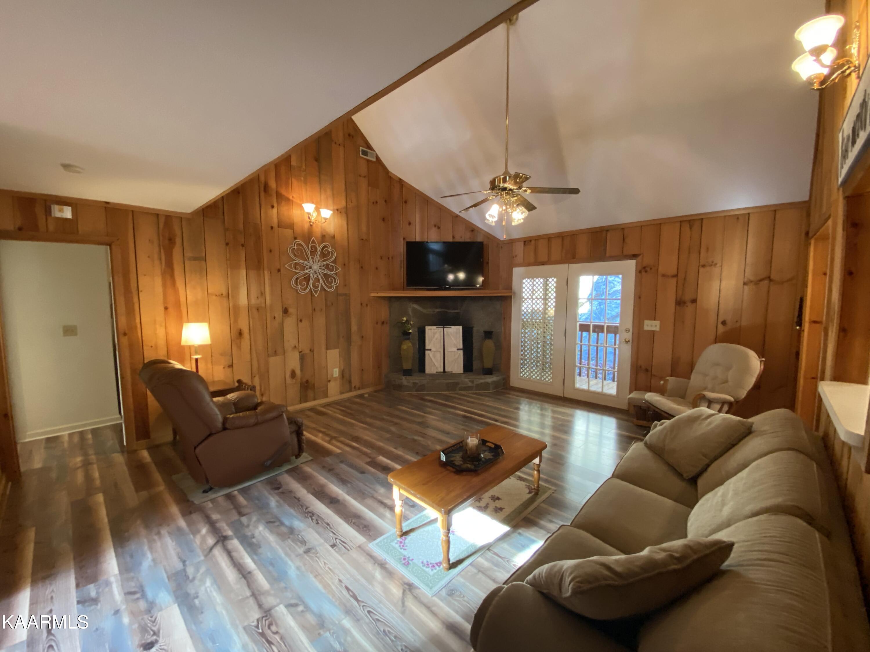 2059 Wicks Way Sevierville, TN 37876 - Photo 19 of 38 IMG-5021