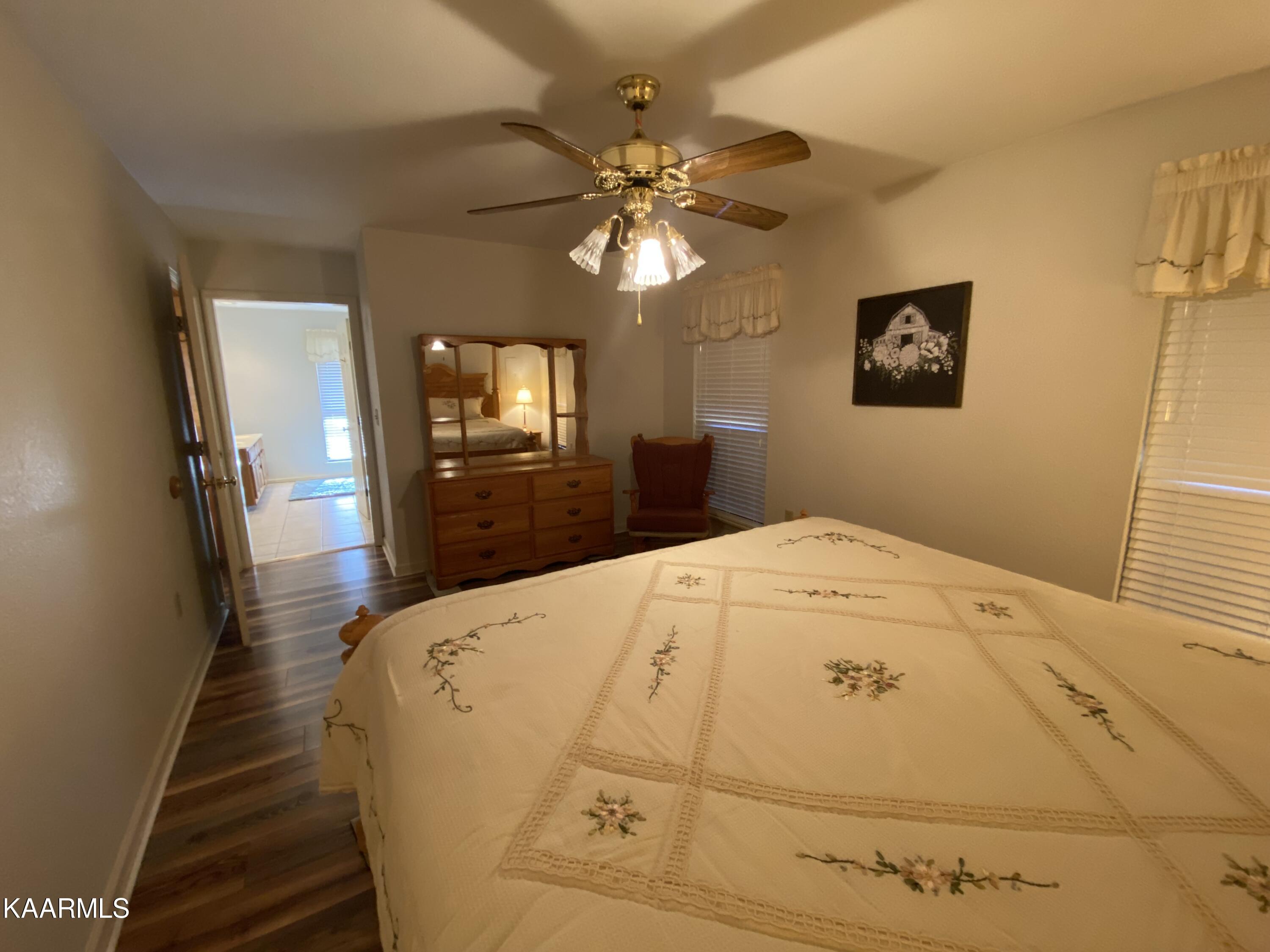 2059 Wicks Way Sevierville, TN 37876 - Photo 22 of 38 IMG-5023