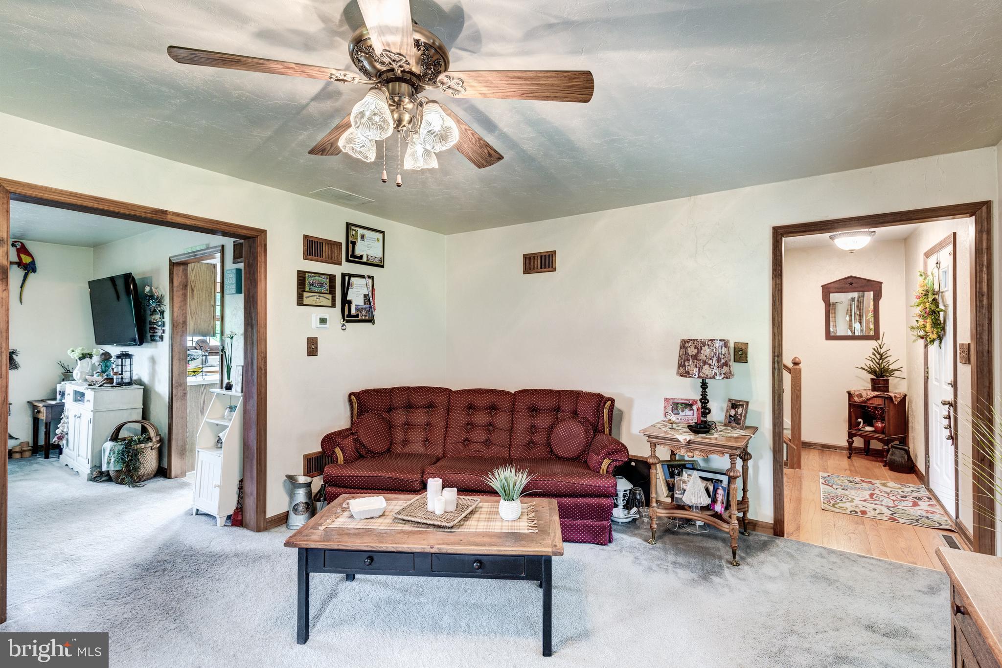 725 Barts Church Road Hanover, PA 17331 - Photo 15 of 48 Living room