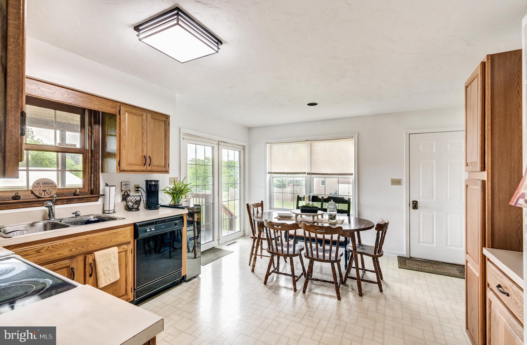 725 Barts Church Road Hanover, PA 17331 - Photo 8 of 48 Kitchen