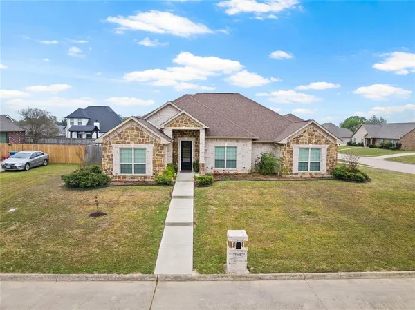 $539,000 | 1000 Stone Brg Street, Mount Pleasant, TX 75455