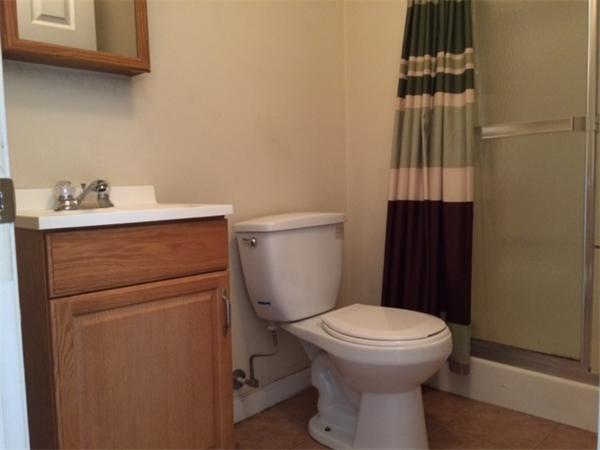 41 Hampden Street Springfield, MA 01151 - Photo 10 of 29