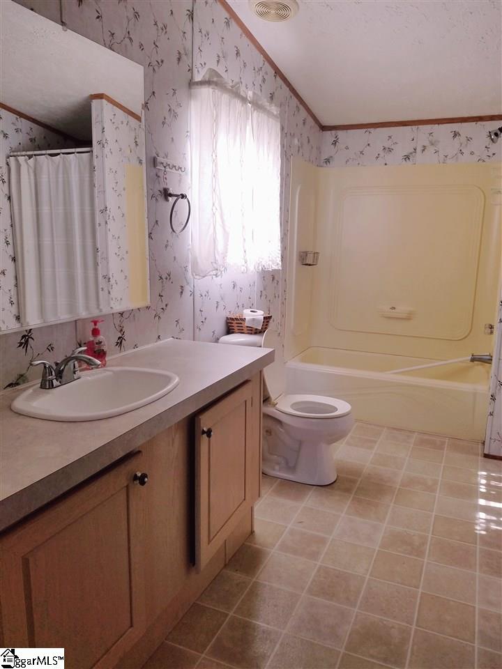 136 Old Power Plant Road Duncan, SC 29334 - Photo 5 of 7 Gallery Image 5
