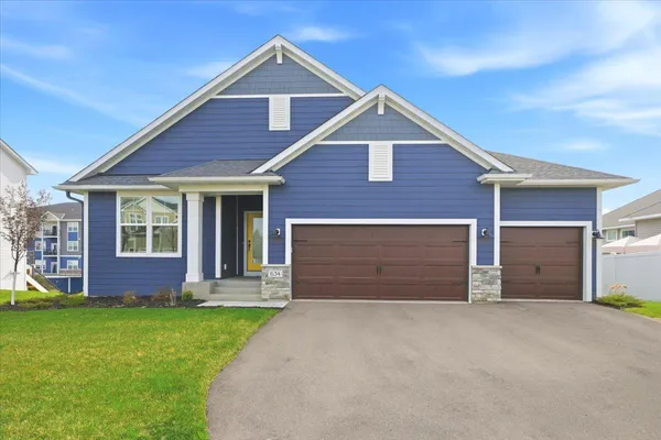 $684,900 | 634 Elizabeth Way, Hudson, WI 54016