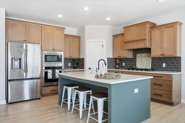 $684,900 | 634 Elizabeth Way, Hudson, WI 54016