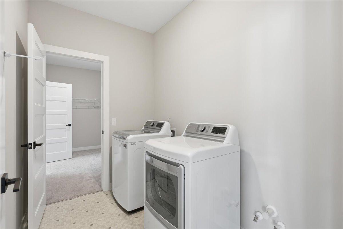 634 Elizabeth Way Hudson, WI 54016 - Photo 26 of 38