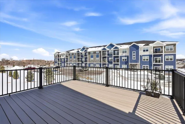 $689,900 | 634 Elizabeth Way, Hudson, WI 54016