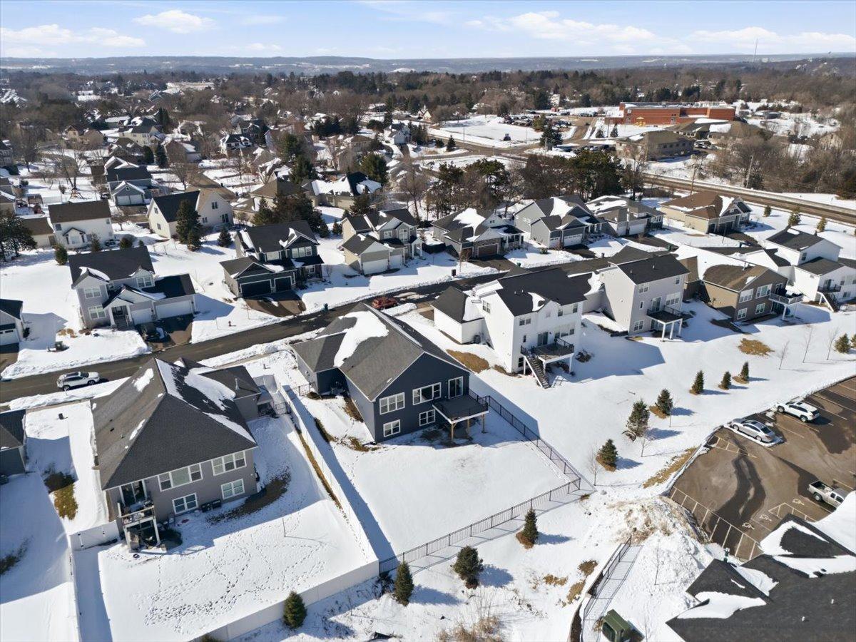 634 Elizabeth Way Hudson, WI 54016 - Photo 34 of 38