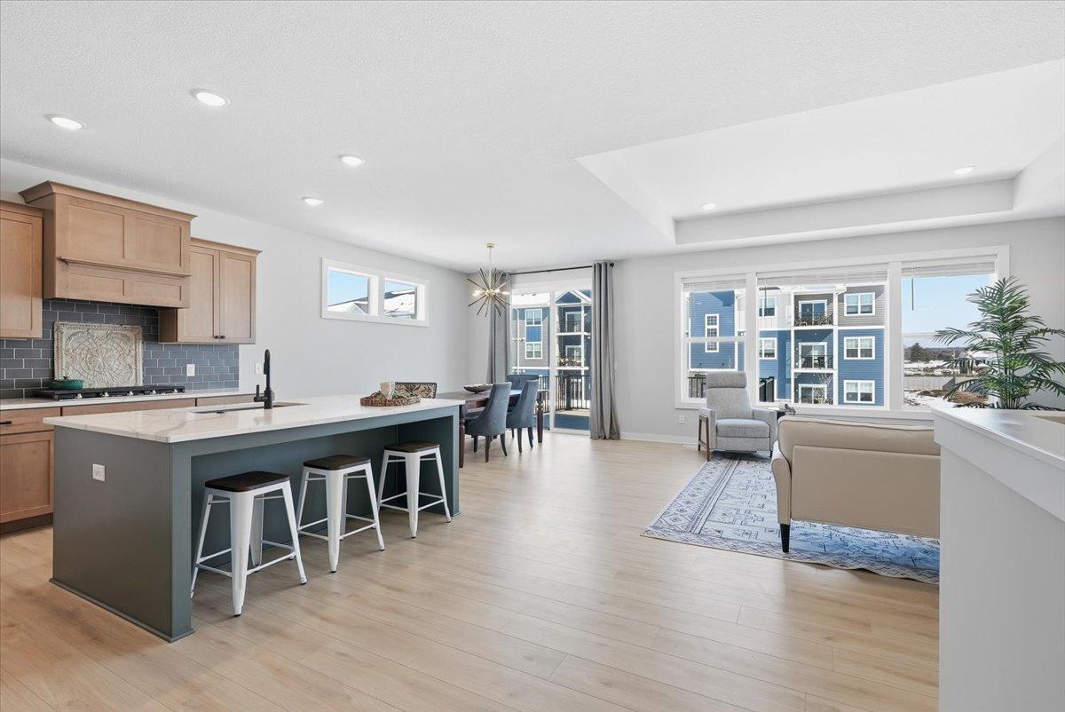 634 Elizabeth Way Hudson, WI 54016 - Photo 4 of 38