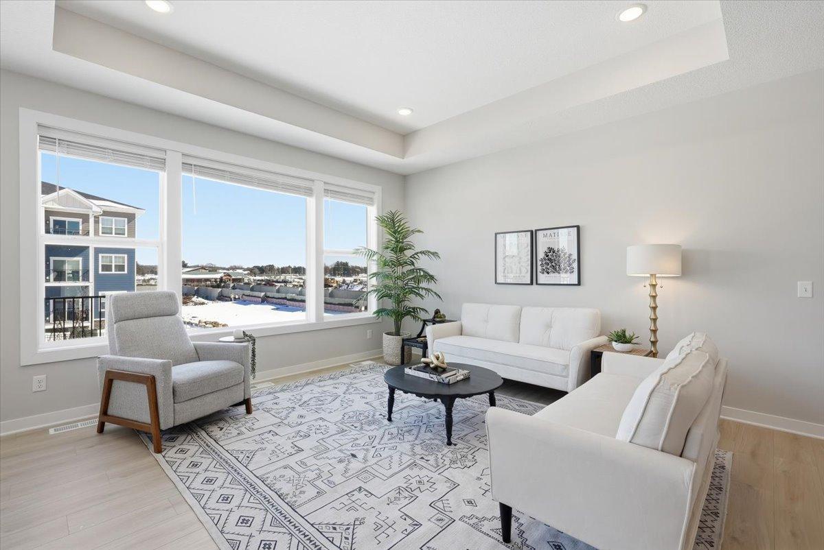 634 Elizabeth Way Hudson, WI 54016 - Photo 8 of 38