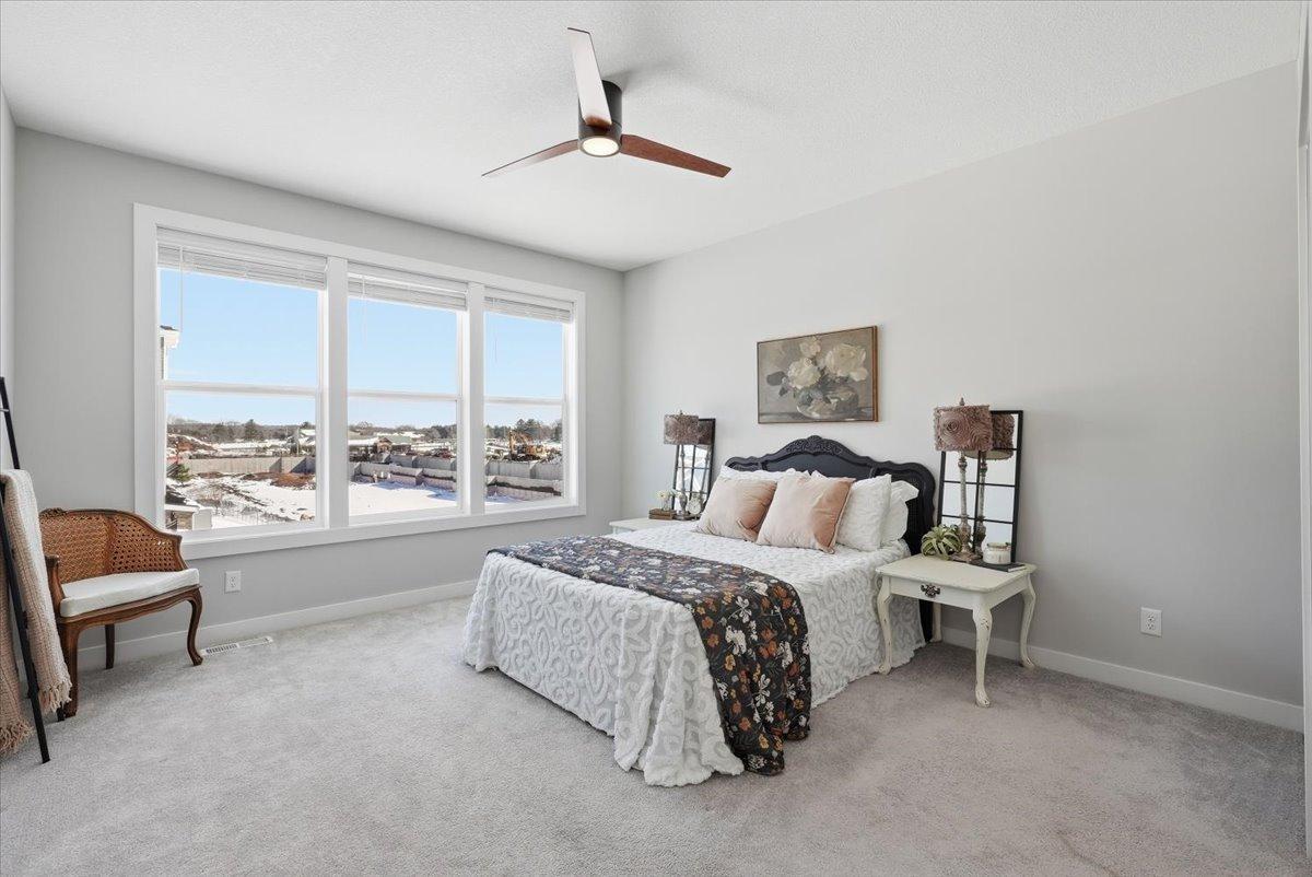 634 Elizabeth Way Hudson, WI 54016 - Photo 10 of 38