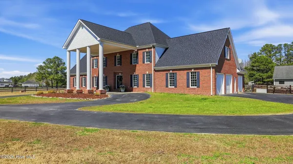$2,845,000 | 860 Lakebay Road, Vass, NC 28394