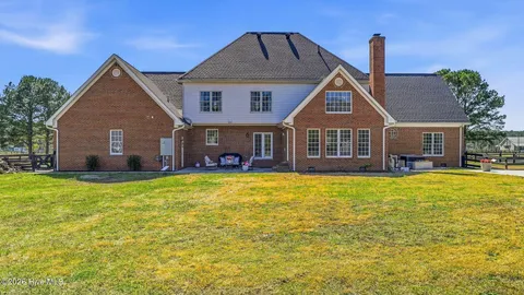 $2,845,000 | 860 Lakebay Road, Vass, NC 28394