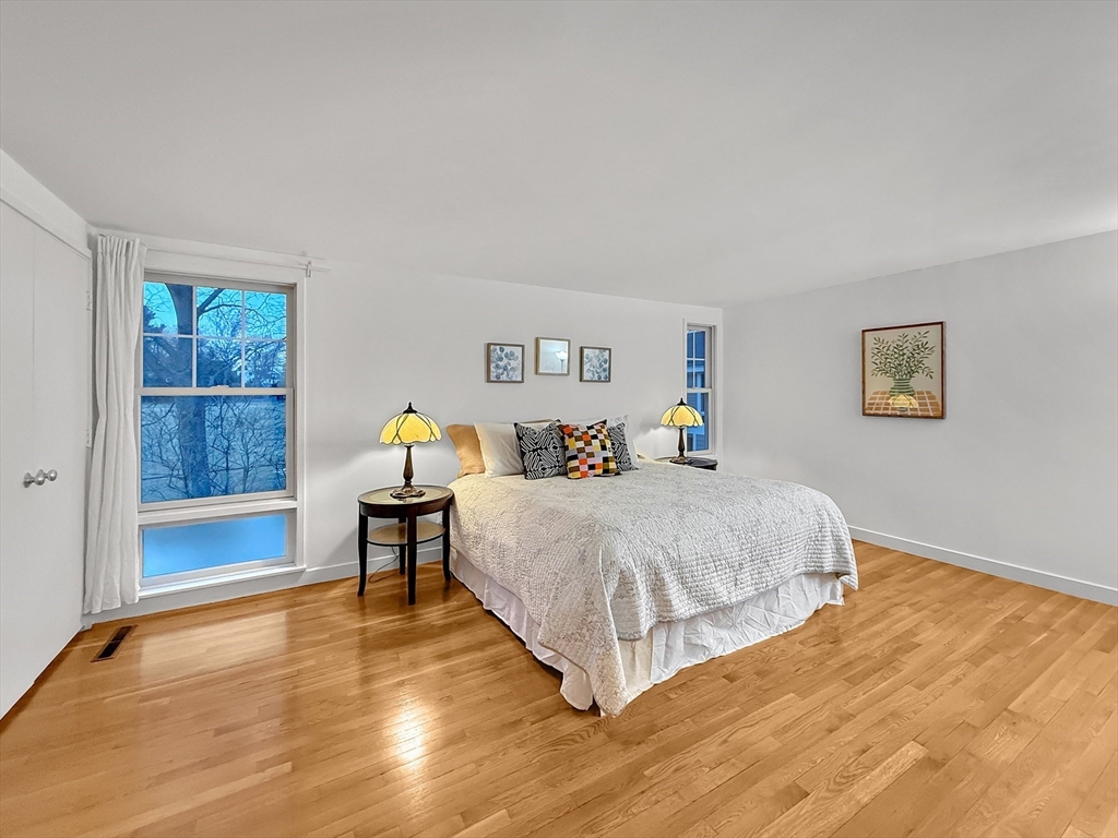 11 Oak Street, Unit 44 Wellesley, MA 02482 - Photo 16 of 25 Gallery Image 16