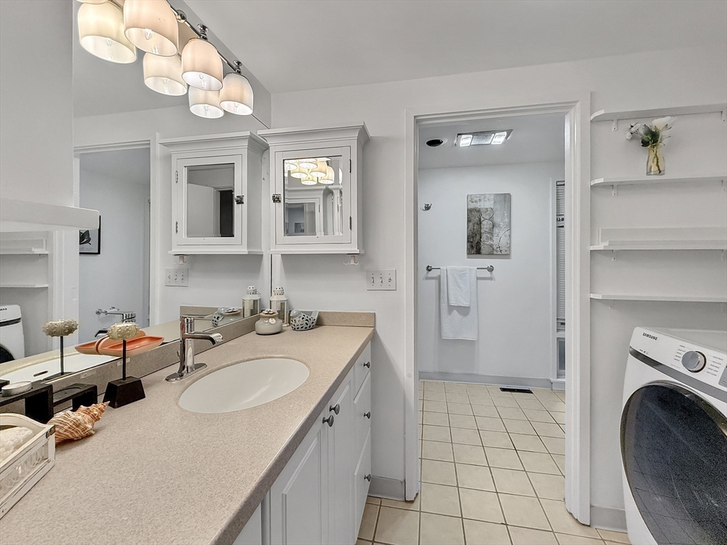 11 Oak Street, Unit 44 Wellesley, MA 02482 - Photo 21 of 25 Gallery Image 21