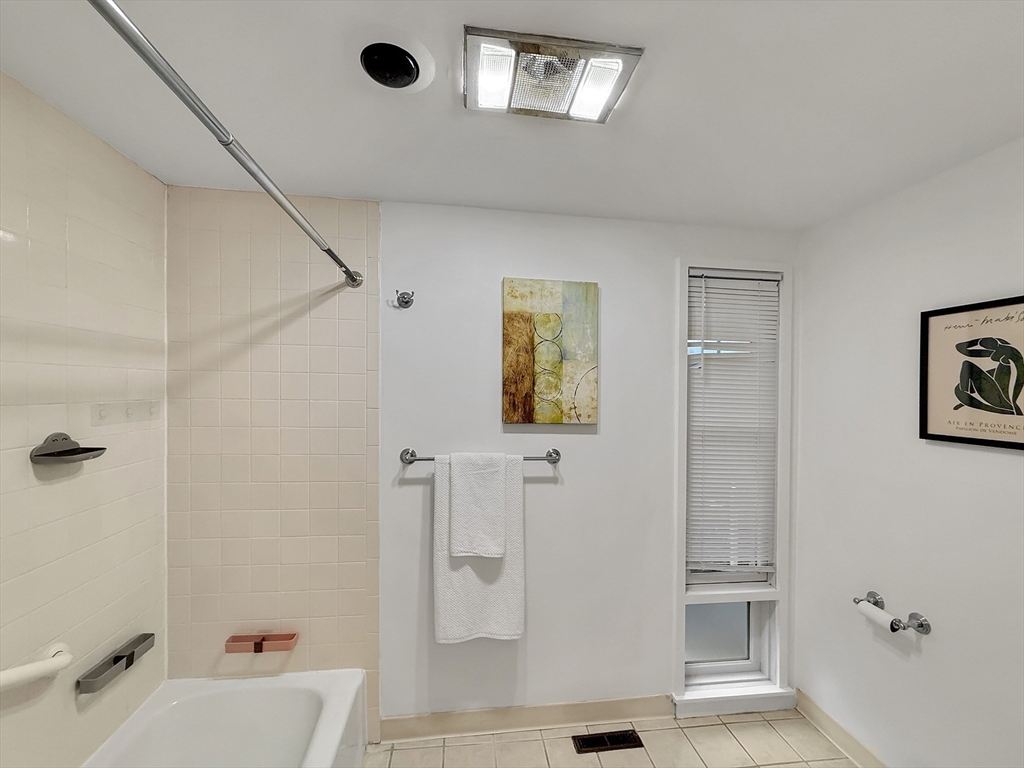 11 Oak Street, Unit 44 Wellesley, MA 02482 - Photo 24 of 25 Gallery Image 24