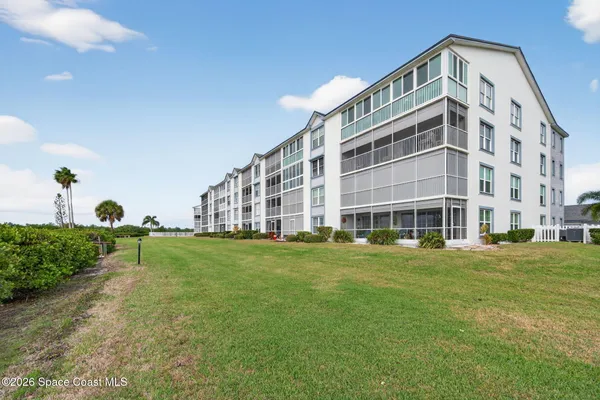 $1,800 | 630 South Brevard Avenue, Unit 1124, Cocoa Beach, FL 32931