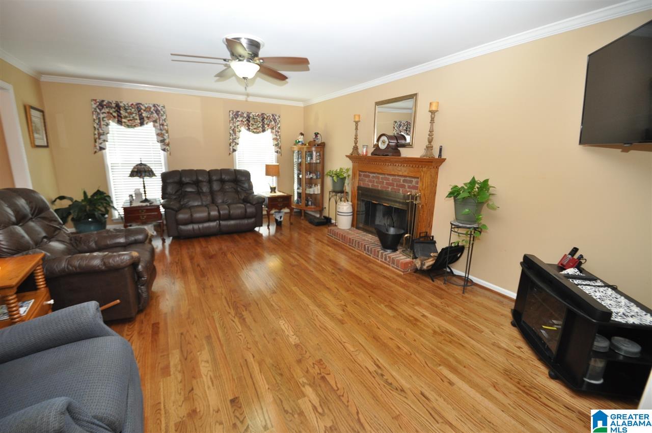 6014 Woodvale Road Helena, AL 35080 - Photo 3 of 18