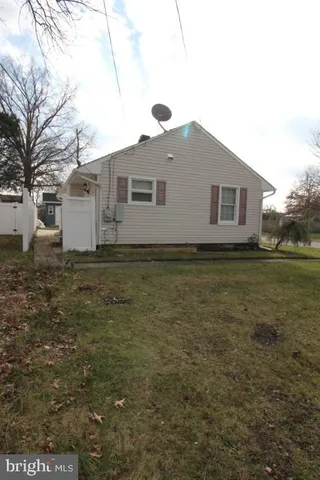 $335,000 | 300 Cressmont Avenue, Blackwood, NJ 08012