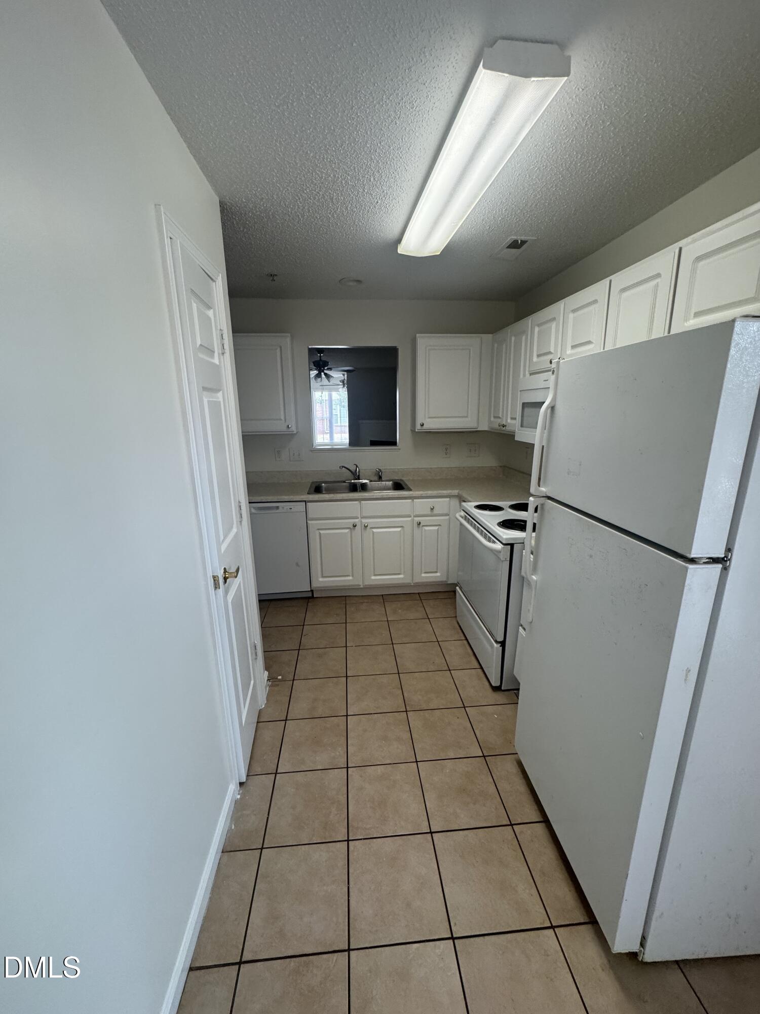 2411 Vancastle Way, Unit 103 Raleigh, NC 27617 - Photo 5 of 17