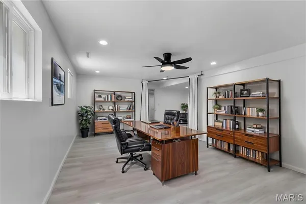 $300,000 | 1912 Perryville Road, Cape Girardeau, MO 63701
