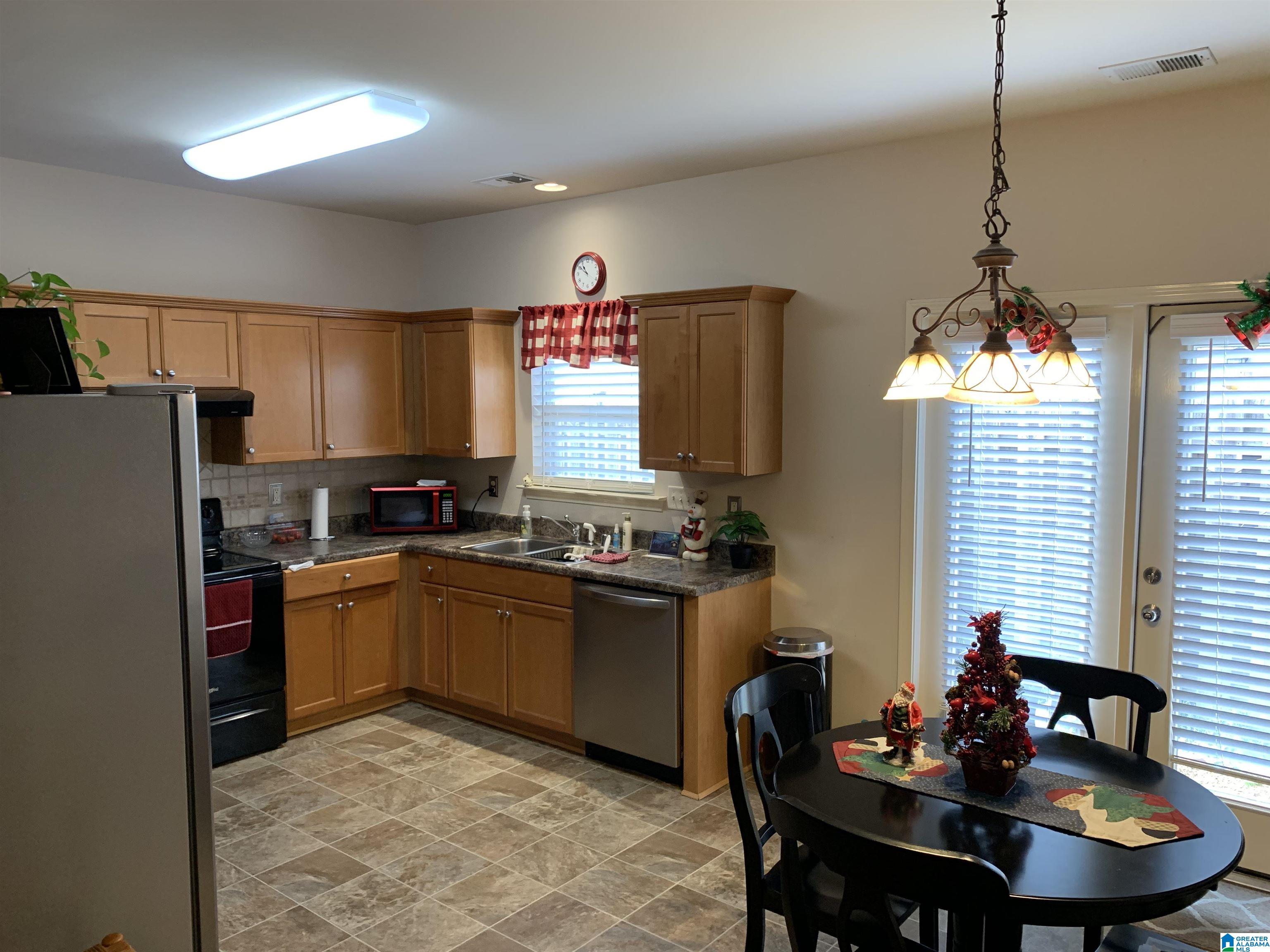 2024 Spaulding Place Moody, AL 35004 - Photo 4 of 12