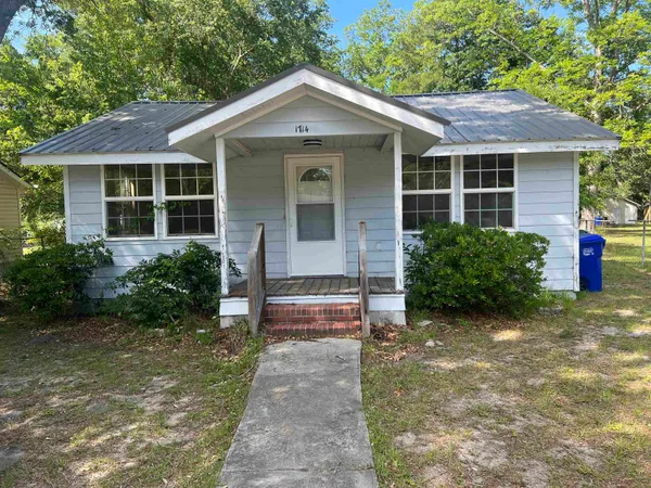 $1,300 | 1714 Ward Circle, Conway, SC 29527