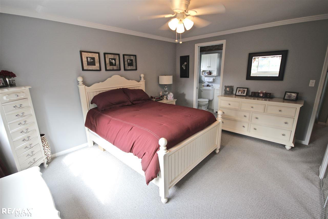 11472 Chicago Road Warren, MI 48093 - Photo 18 of 44 31350567-17.JPG