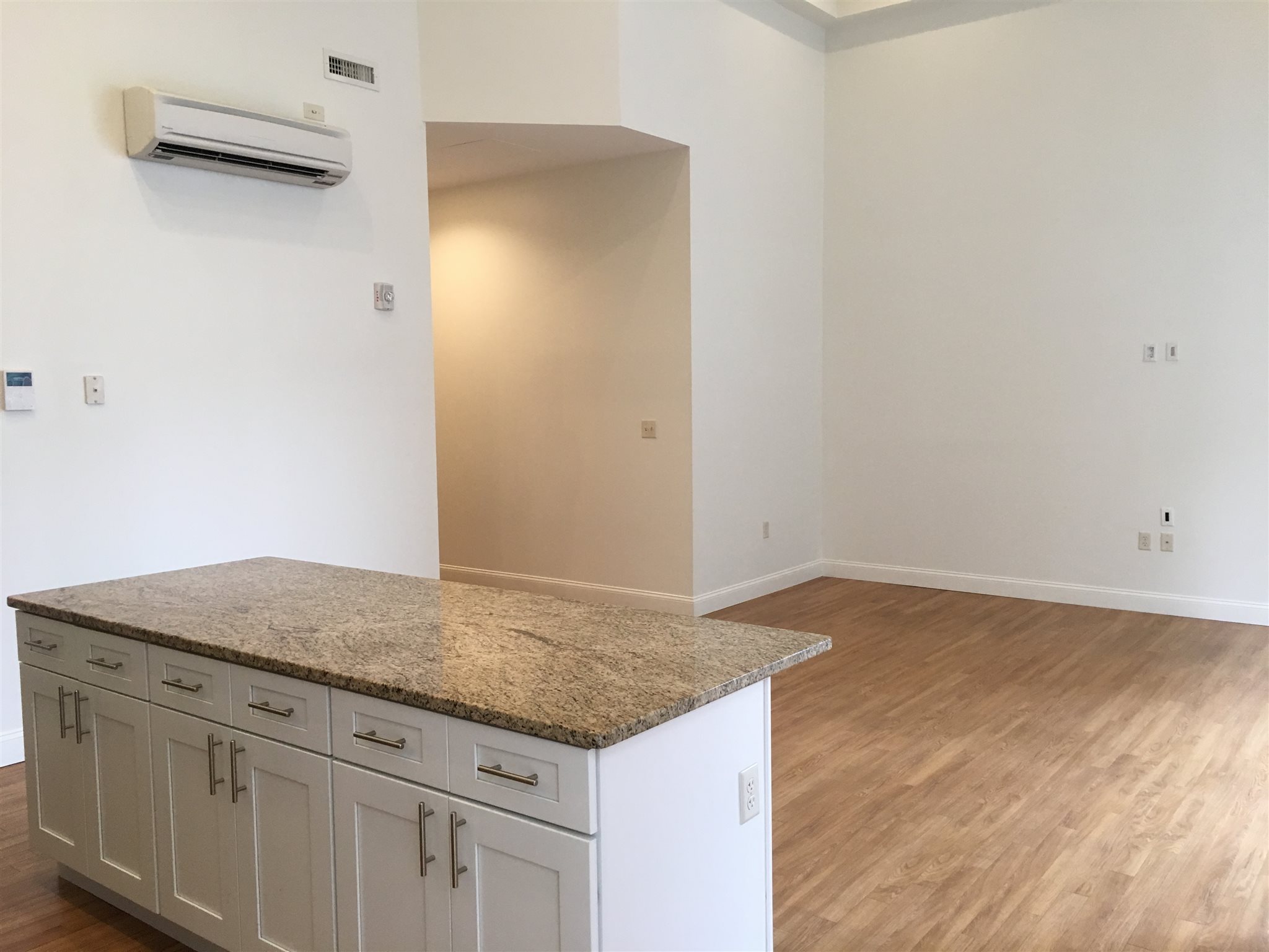 875 Elm Street, Unit 202 Manchester, NH 03101 - Photo 10 of 40