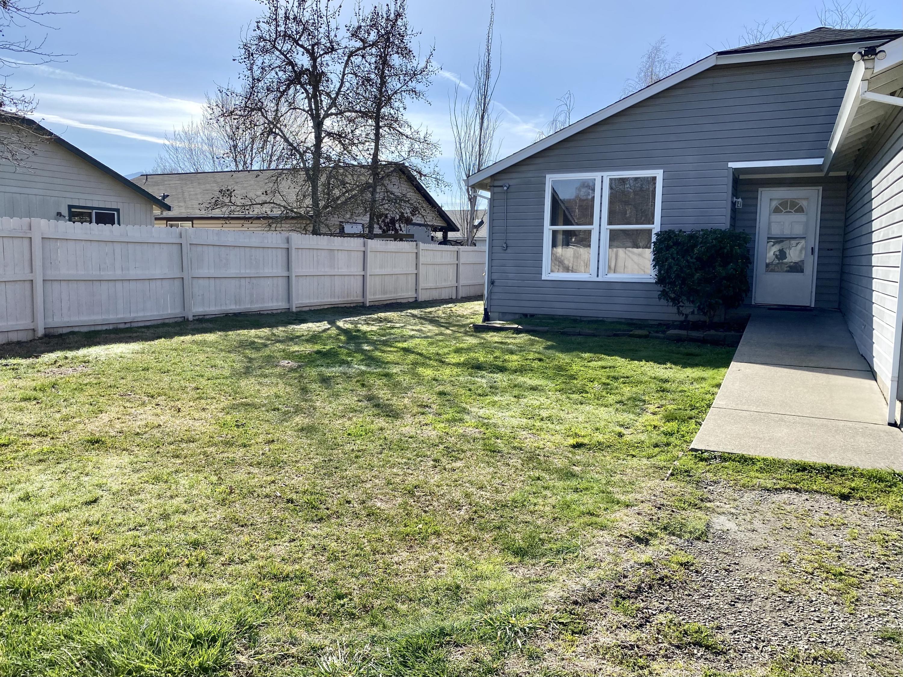 728 Tami Road Grants Pass, OR 97526 - Photo 26 of 29 IMG-0447