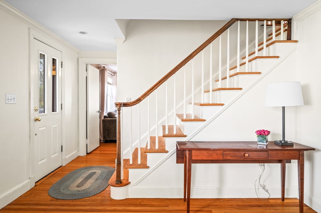 9 Swansea Road Wakefield, MA 01880 - Photo 4 of 30 Gallery Image 4