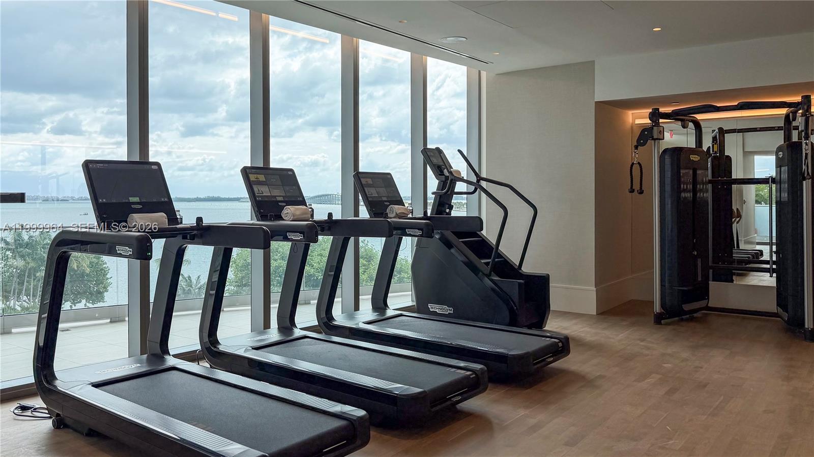 175 Southeast 25th Road, Unit 1501 Miami, FL 33129 - Photo 39 of 43