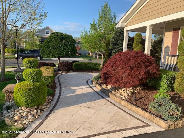 22 Day Star Road Manalapan, NJ 07726 - Photo 4 of 66 WALKWAY