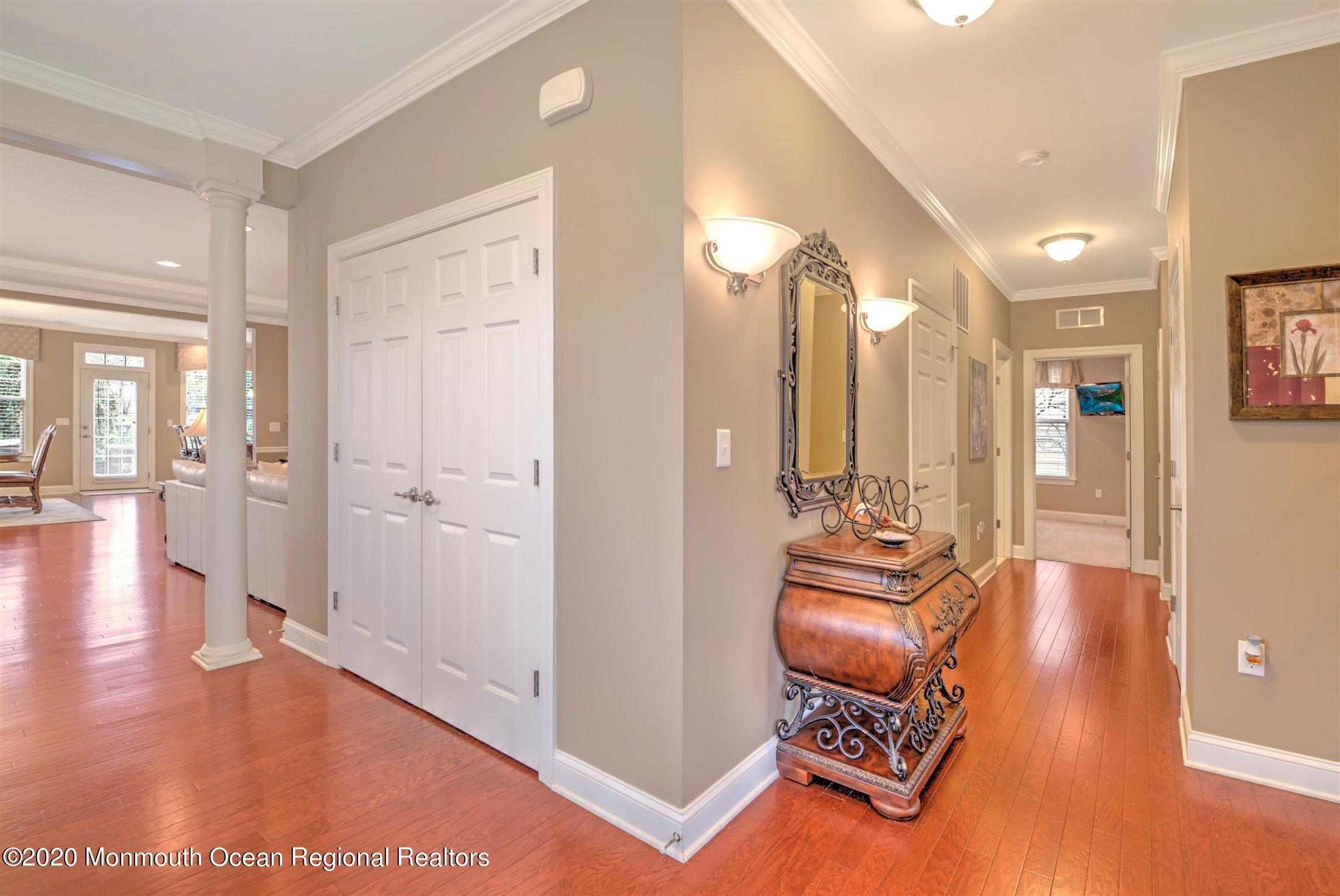22 Day Star Road Manalapan, NJ 07726 - Photo 6 of 66 FOYER