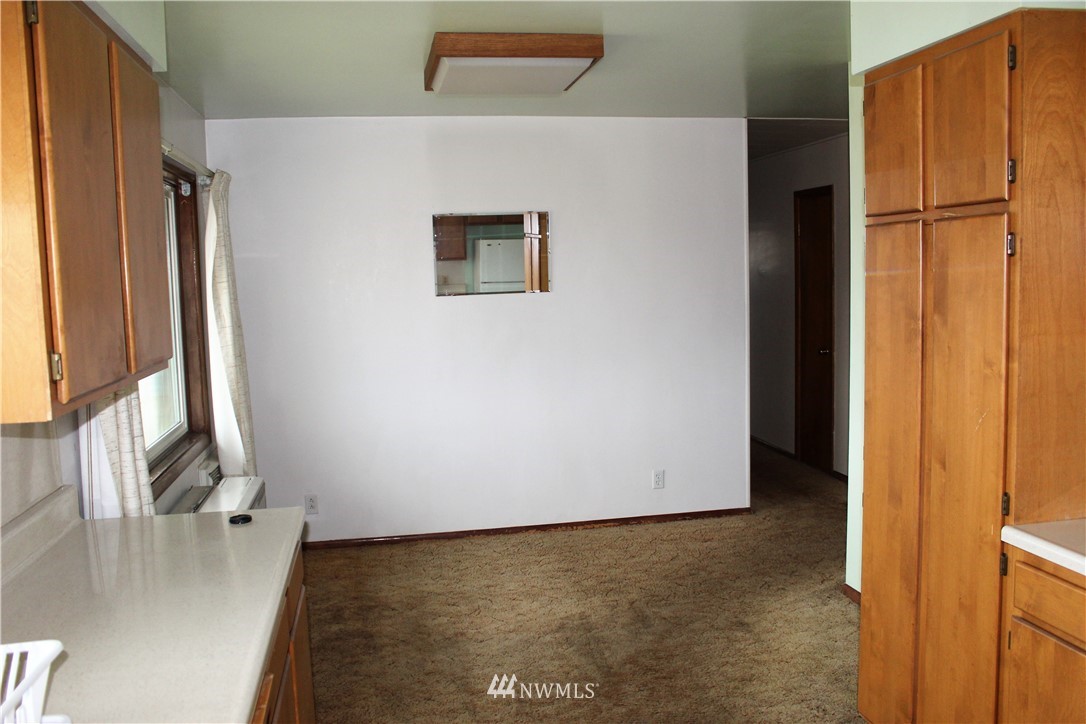 37 Middle Lane Road Omak, WA 98841 - Photo 4 of 25