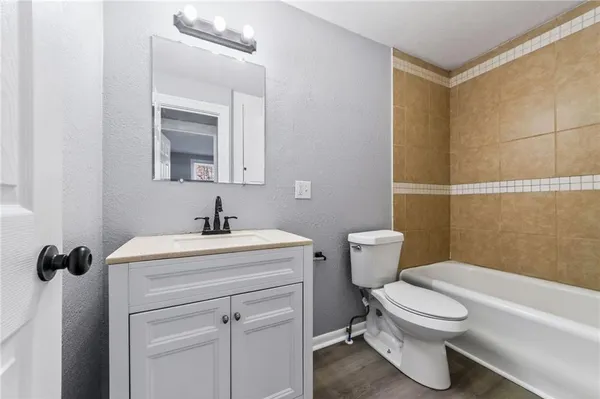 $175,000 | 1915 South Overton Avenue, Independence, MO 64052