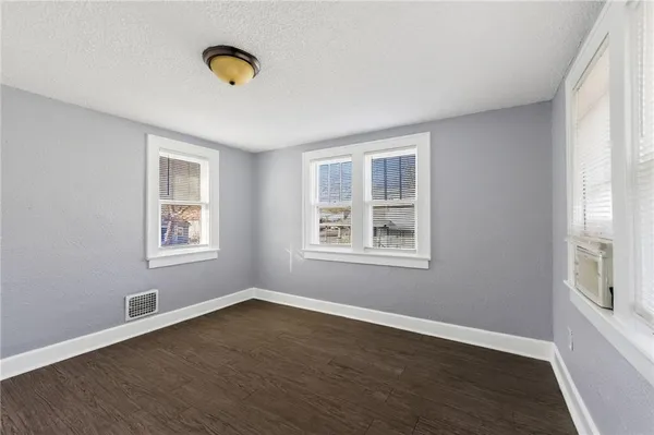 $175,000 | 1915 South Overton Avenue, Independence, MO 64052