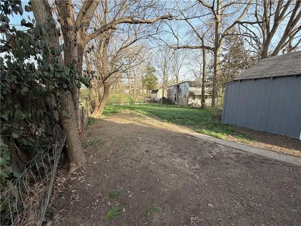 $175,000 | 1915 South Overton Avenue, Independence, MO 64052