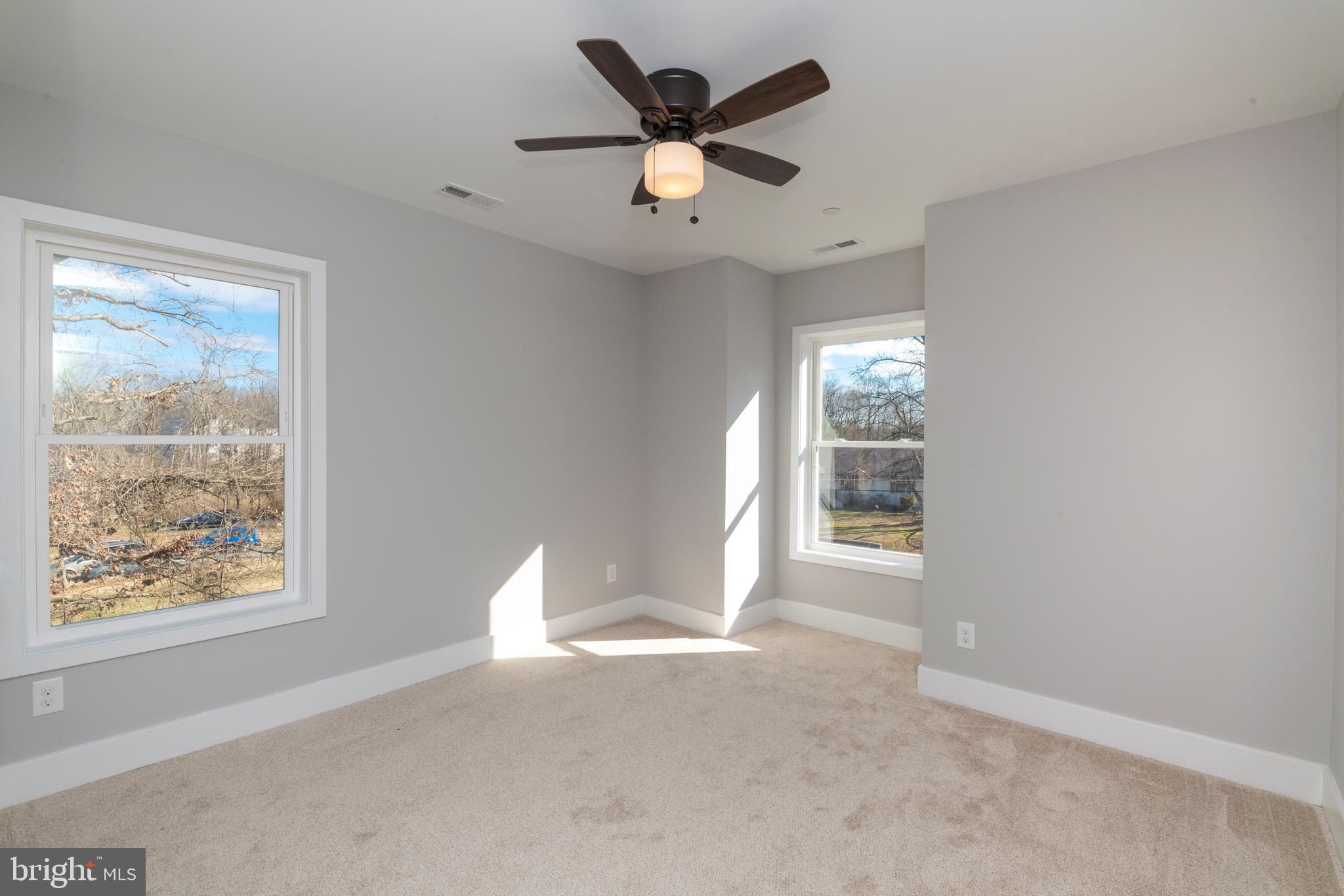 1640 Hopewell Avenue Baltimore, MD 21221 - Photo 26 of 38 Gallery Image 26