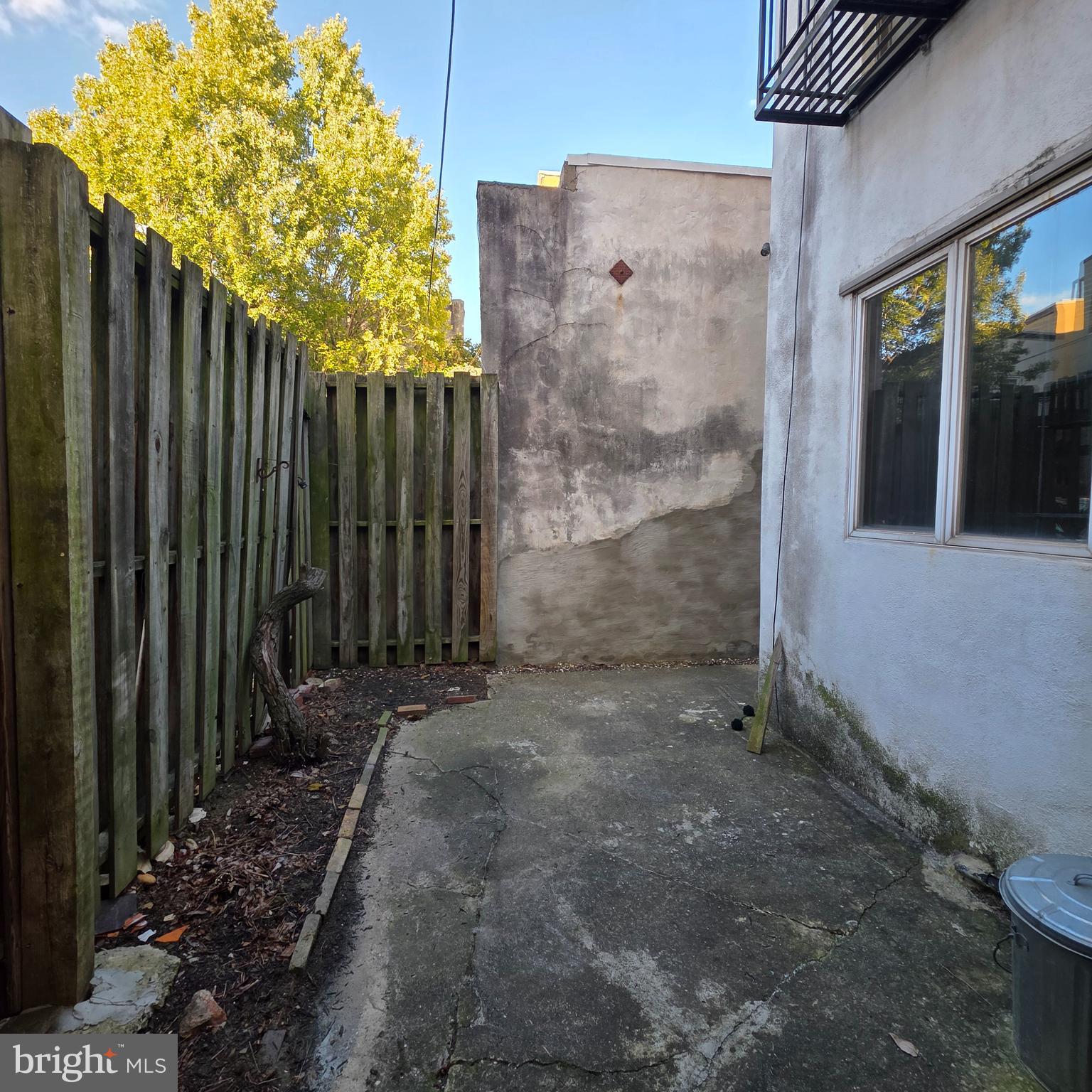 740 East Passyunk Avenue, Unit A Philadelphia, PA 19147 - Photo 12 of 20 a view of a backyard with pathway